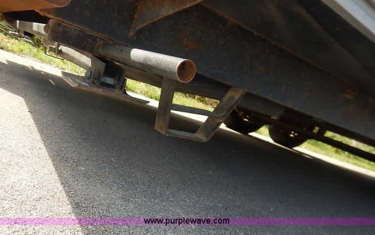 image for item J3943 1995 Layton Skyline 25' camper