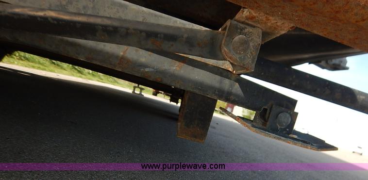 image for item J3943 1995 Layton Skyline 25' camper