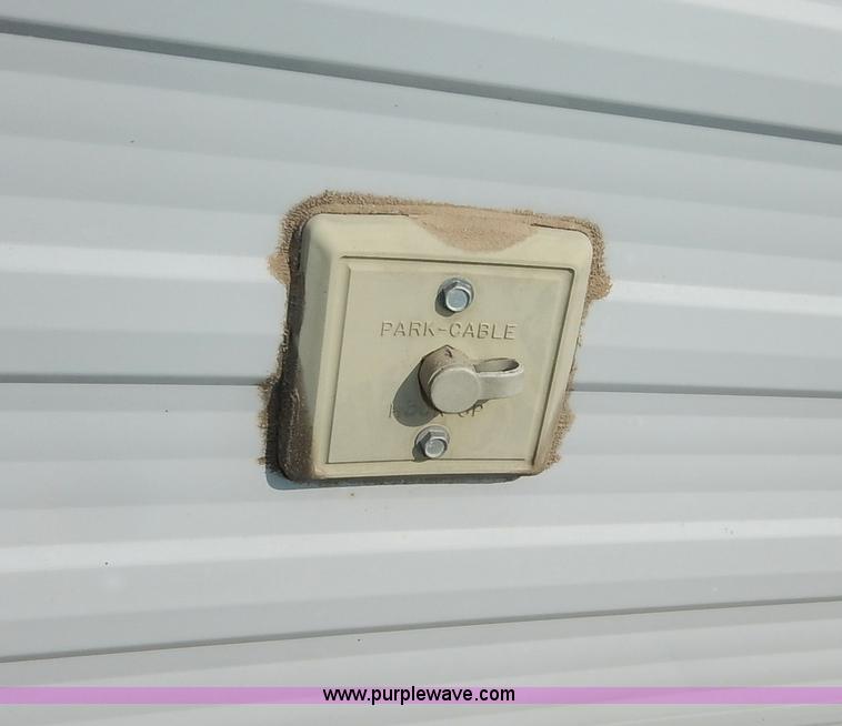 image for item J3943 1995 Layton Skyline 25' camper