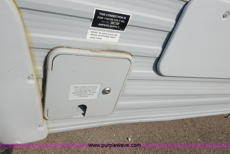 image for item J3943 1995 Layton Skyline 25' camper