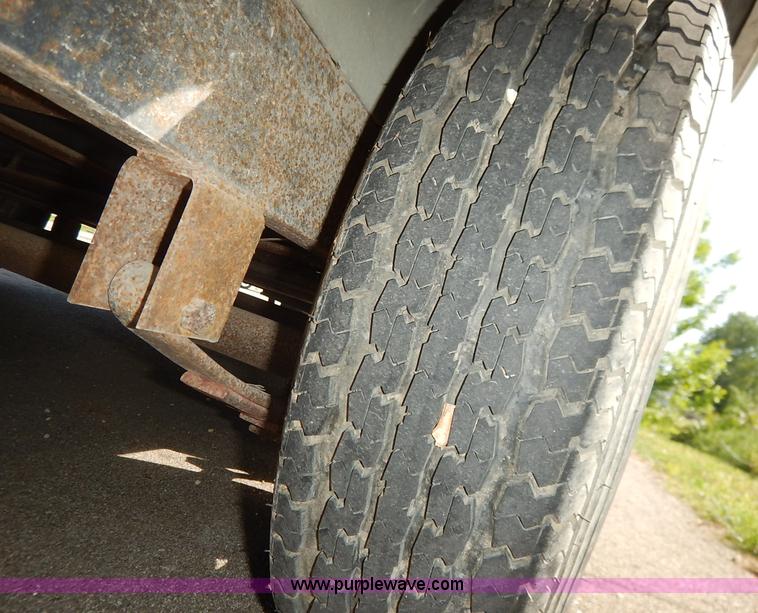 image for item J3943 1995 Layton Skyline 25' camper