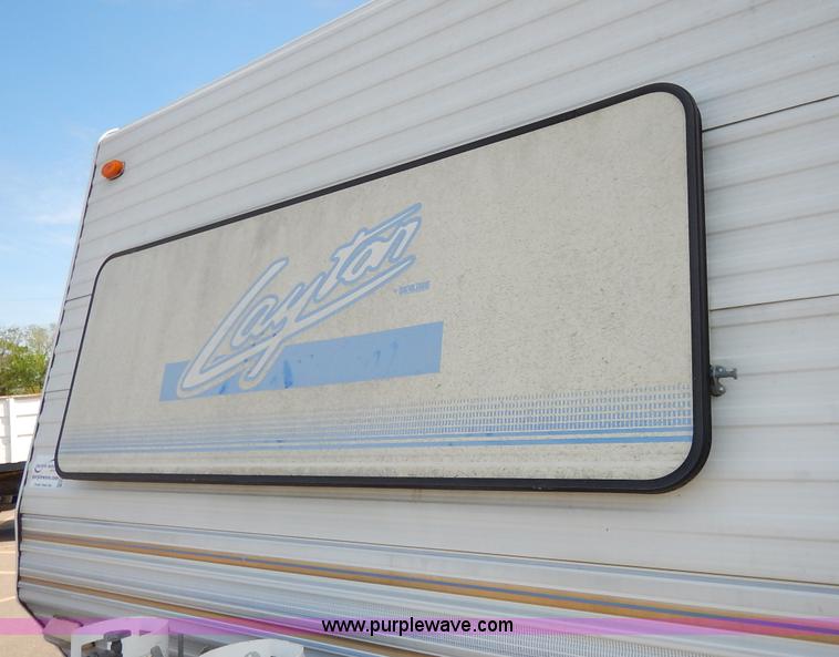 image for item J3943 1995 Layton Skyline 25' camper
