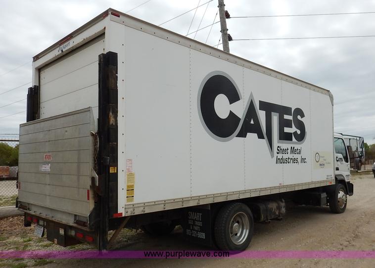 image for item J3963 2006 Ford LCF box truck
