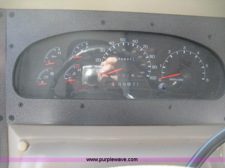 image for item K2972 1999 Ford 6350 Tropi-Cal RV