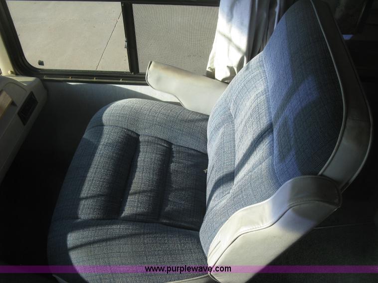 image for item K2972 1999 Ford 6350 Tropi-Cal RV