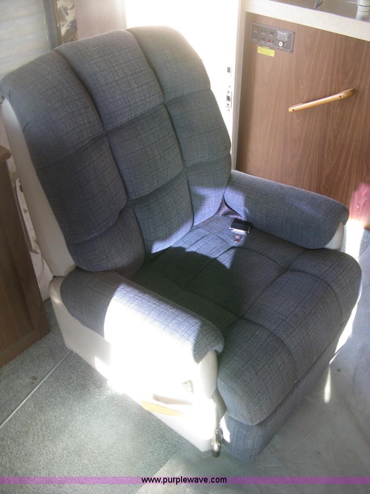 image for item K2972 1999 Ford 6350 Tropi-Cal RV