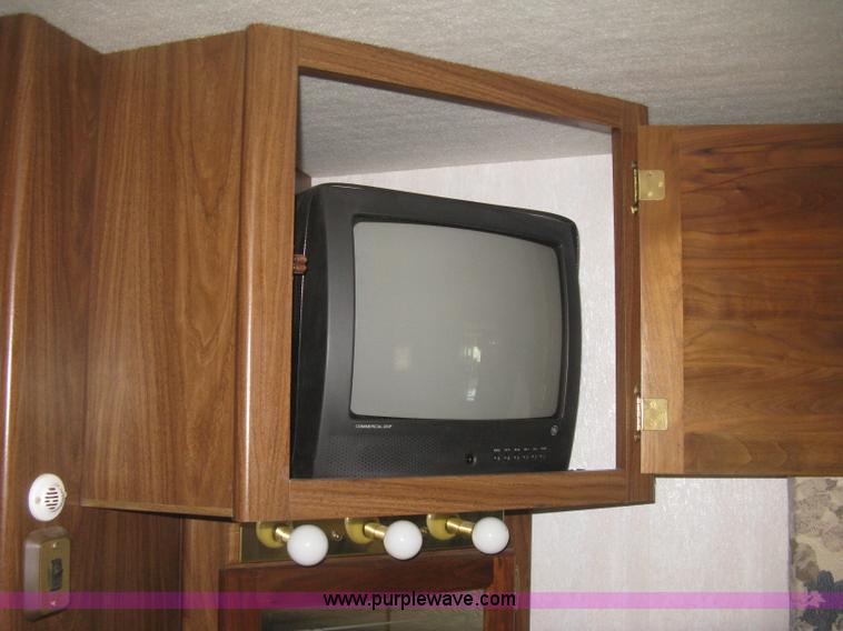 image for item K2972 1999 Ford 6350 Tropi-Cal RV