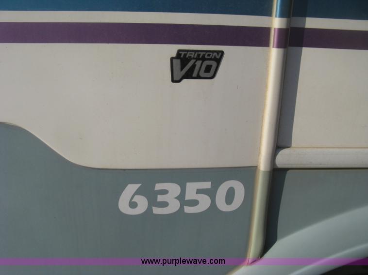 image for item K2972 1999 Ford 6350 Tropi-Cal RV