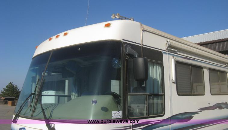 image for item K2972 1999 Ford 6350 Tropi-Cal RV