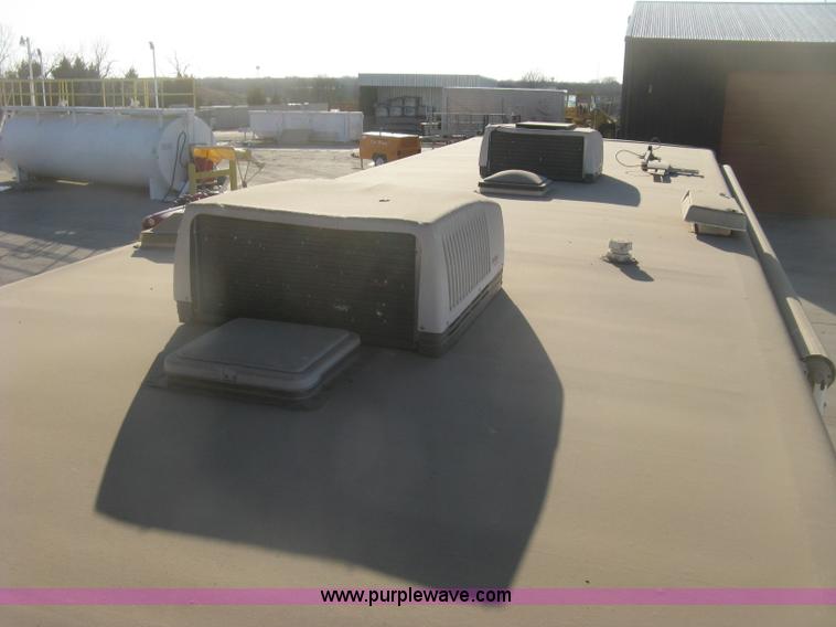 image for item K2972 1999 Ford 6350 Tropi-Cal RV