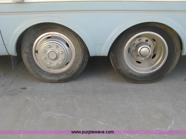 image for item K2972 1999 Ford 6350 Tropi-Cal RV