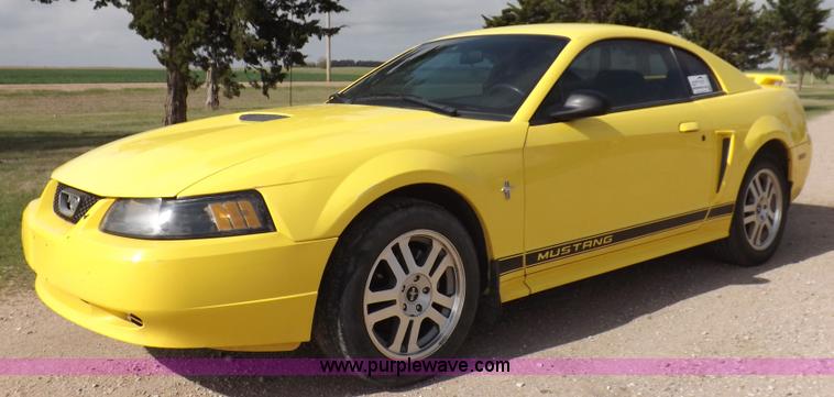 image for item K3869 2002 Ford Mustang