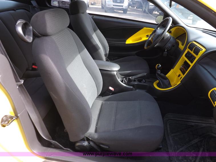 image for item K3869 2002 Ford Mustang