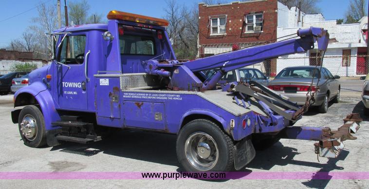 image for item K5010 1996 International 4700 tow truck
