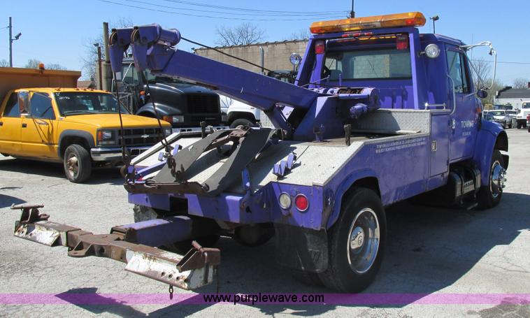 image for item K5010 1996 International 4700 tow truck