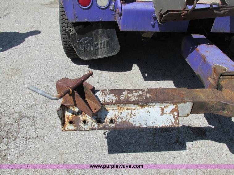image for item K5010 1996 International 4700 tow truck