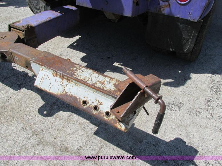 image for item K5010 1996 International 4700 tow truck