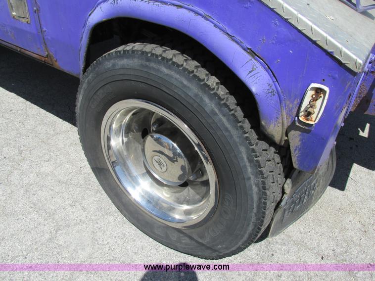 image for item K5010 1996 International 4700 tow truck