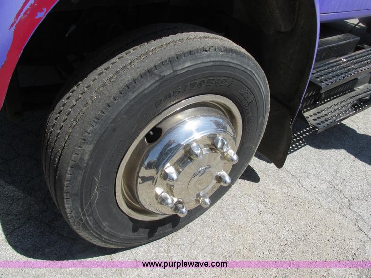 image for item K5010 1996 International 4700 tow truck