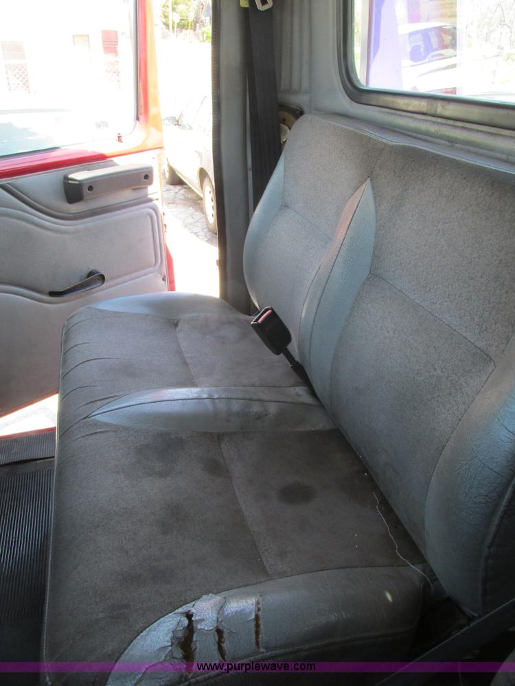 image for item K5010 1996 International 4700 tow truck