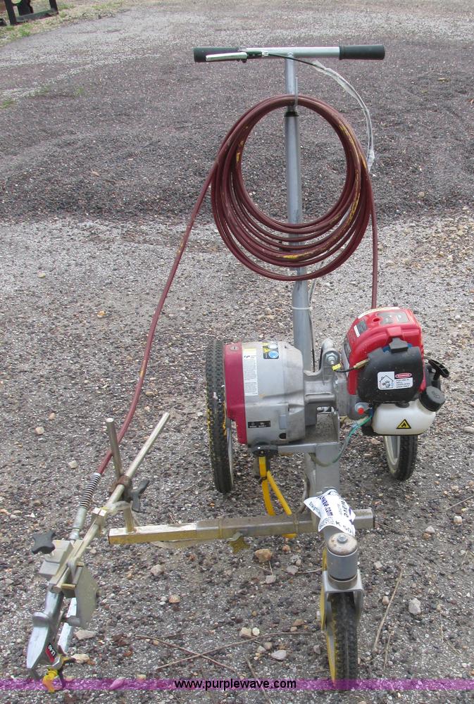 image for item K5012 Titan Speeflo Powerliner 850 mobile paint striping/parking lot striping