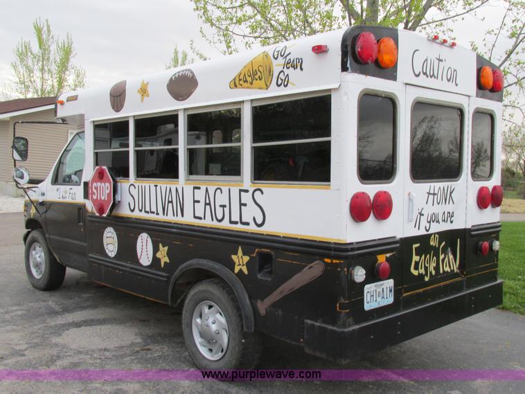 image for item K5013 1994 Ford Econoline E350 Collins school bus