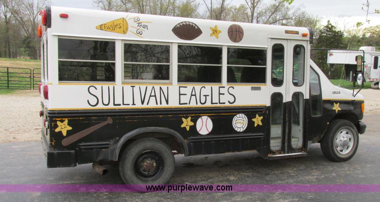 image for item K5013 1994 Ford Econoline E350 Collins school bus