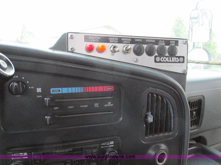 image for item K5013 1994 Ford Econoline E350 Collins school bus