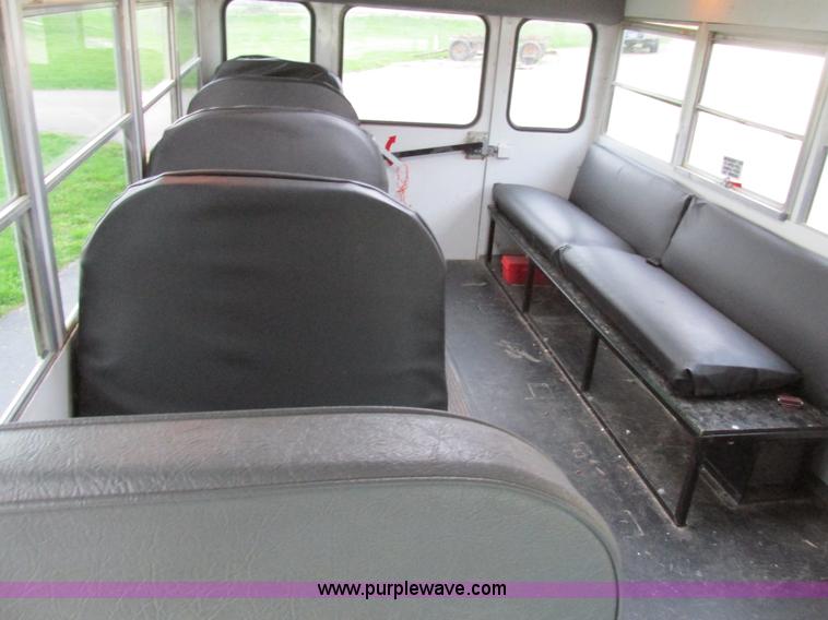 image for item K5013 1994 Ford Econoline E350 Collins school bus