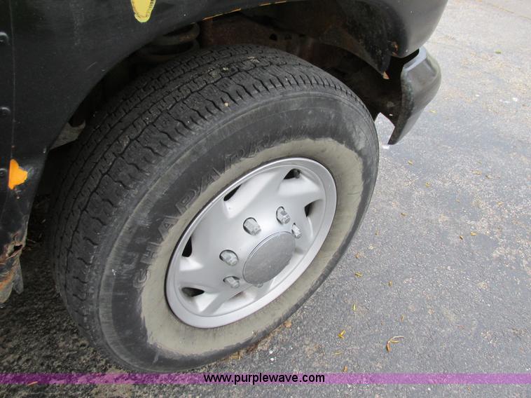 image for item K5013 1994 Ford Econoline E350 Collins school bus