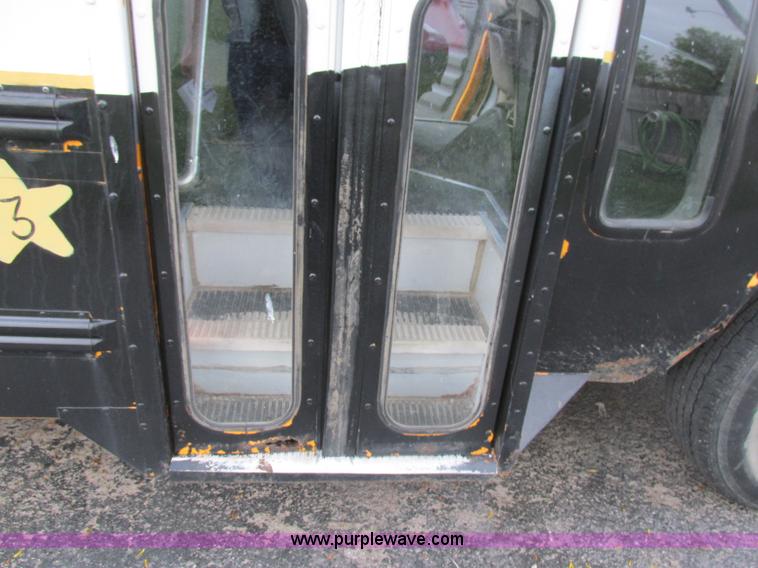 image for item K5013 1994 Ford Econoline E350 Collins school bus