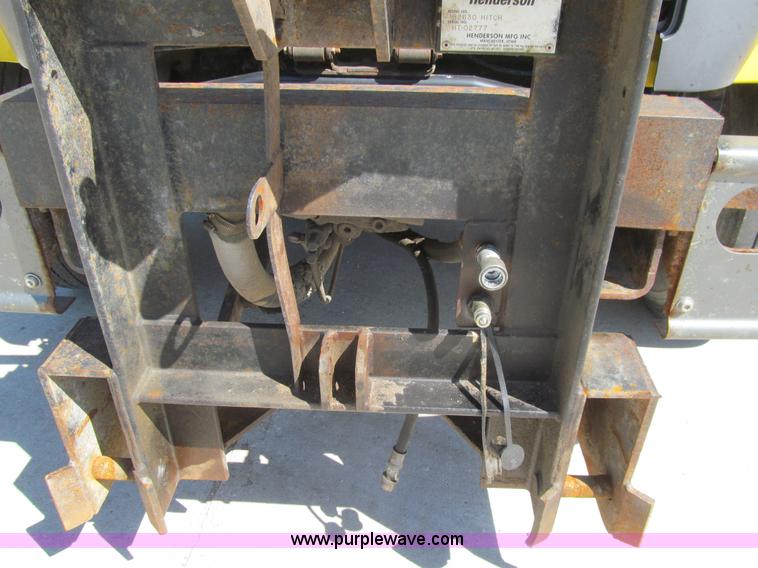 image for item K5558 2007 Ford F750 Super Duty truck cab and chassis