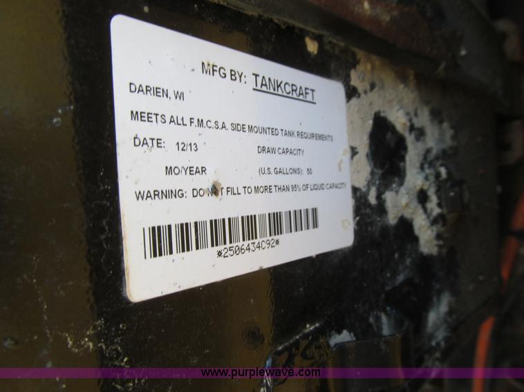 image for item K5558 2007 Ford F750 Super Duty truck cab and chassis