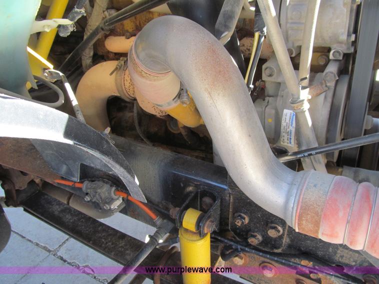 image for item K5558 2007 Ford F750 Super Duty truck cab and chassis