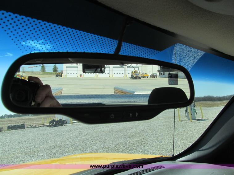 image for item K5559 2003 Chevrolet Silverado 2500HD LS pickup truck