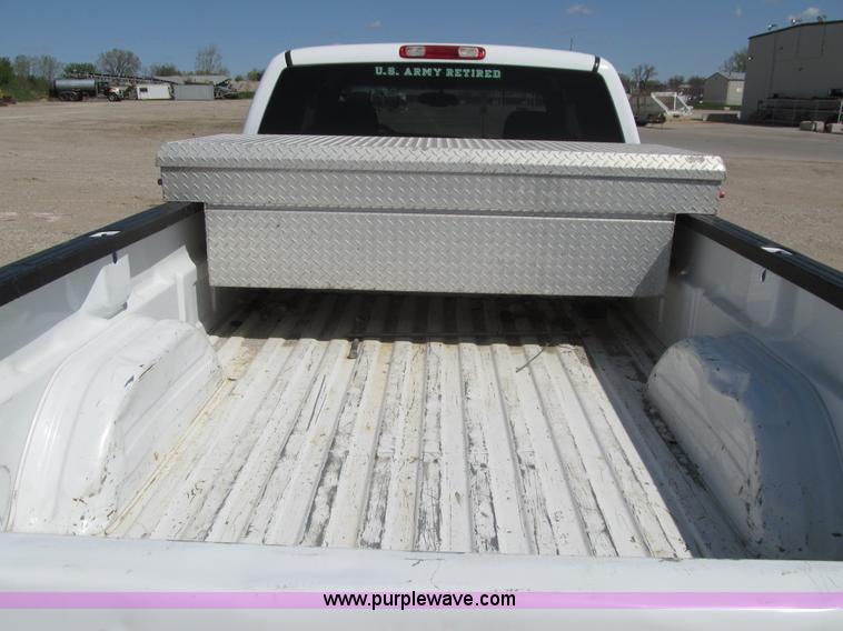 image for item K5621 2006 Chevrolet Silverado 1500 LT Ext. Cab pickup truck