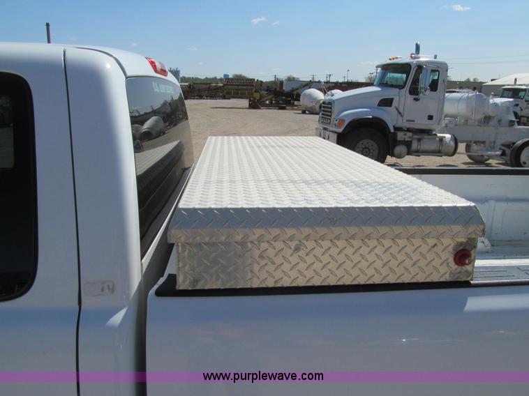 image for item K5621 2006 Chevrolet Silverado 1500 LT Ext. Cab pickup truck