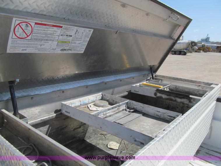 image for item K5621 2006 Chevrolet Silverado 1500 LT Ext. Cab pickup truck