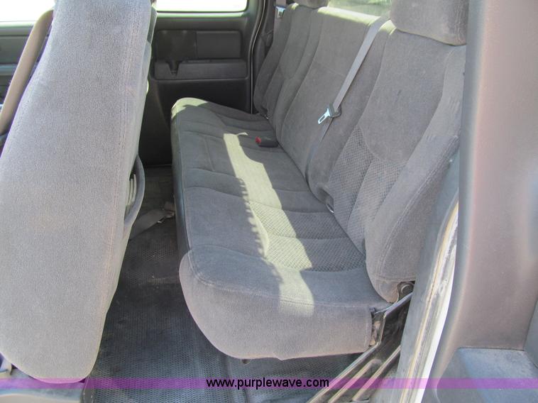 image for item K5621 2006 Chevrolet Silverado 1500 LT Ext. Cab pickup truck