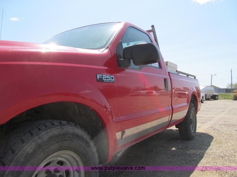 image for item K5622 1999 Ford F250 Super Duty XL pickup truck
