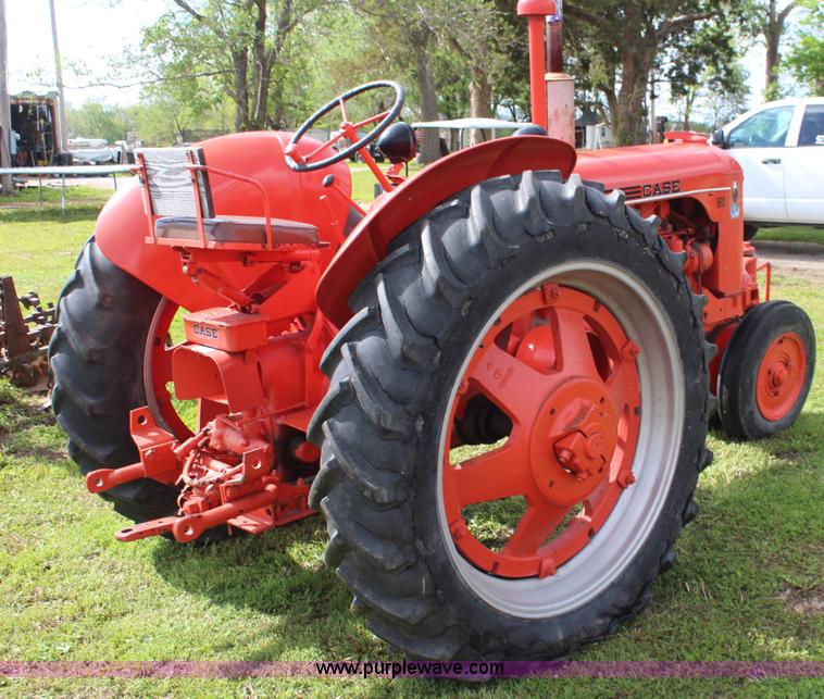 image for item K6796 1946 Case DC tractor