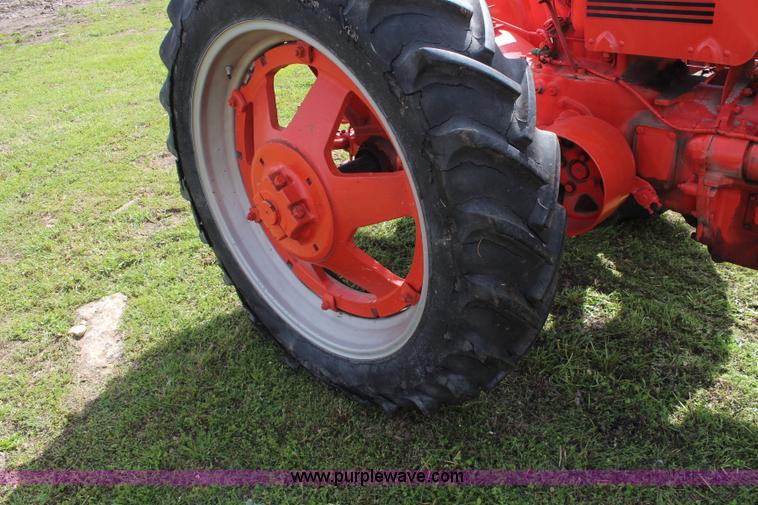 image for item K6796 1946 Case DC tractor