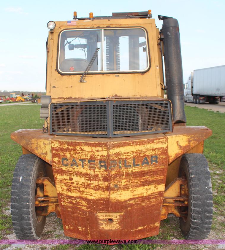 image for item K6812 Caterpillar V200B forklift