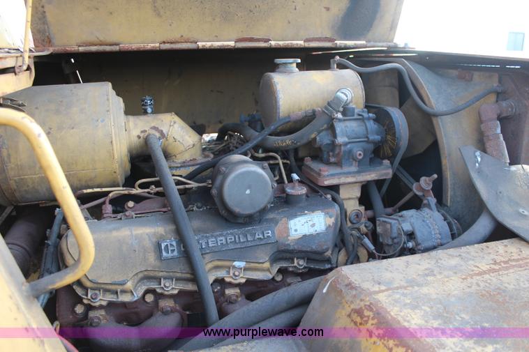 image for item K6812 Caterpillar V200B forklift