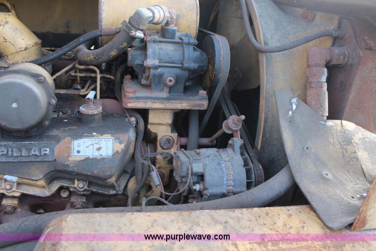 image for item K6812 Caterpillar V200B forklift