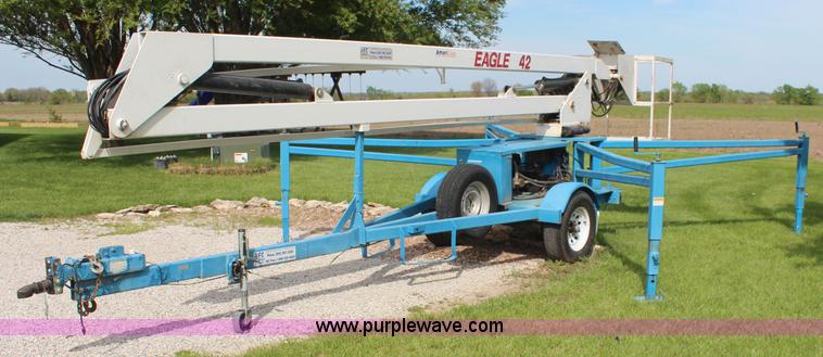 image for item K6999 1999 Ameriquip Eagle 42 towable boom lift