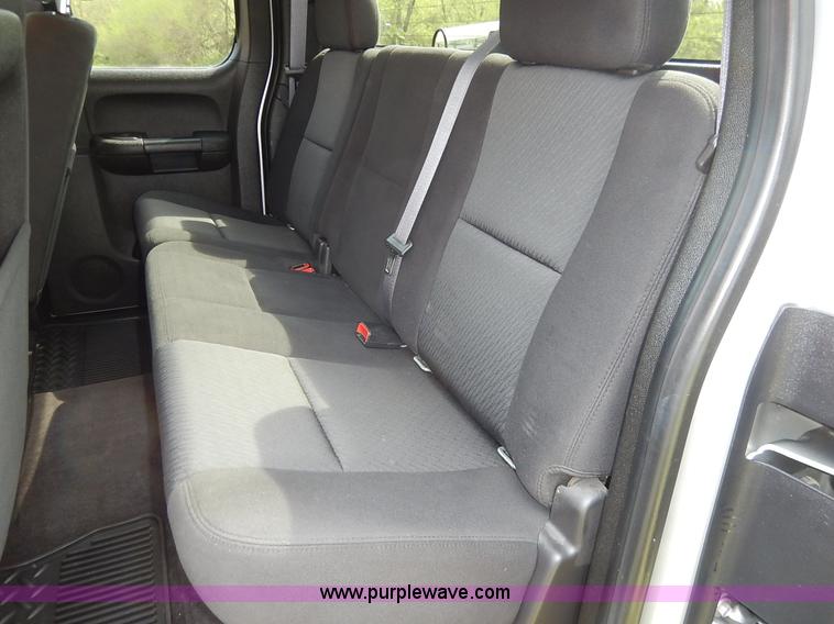 image for item K7422 2011 Chevrolet Silverado 1500 LT Ext. Cab pickup truck