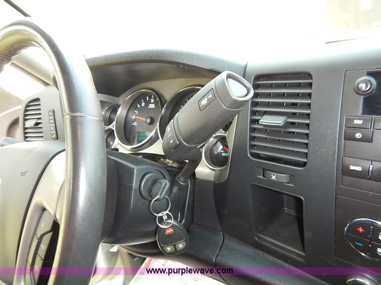 image for item K7422 2011 Chevrolet Silverado 1500 LT Ext. Cab pickup truck