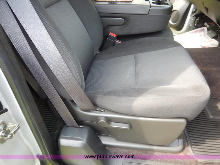 image for item K7422 2011 Chevrolet Silverado 1500 LT Ext. Cab pickup truck