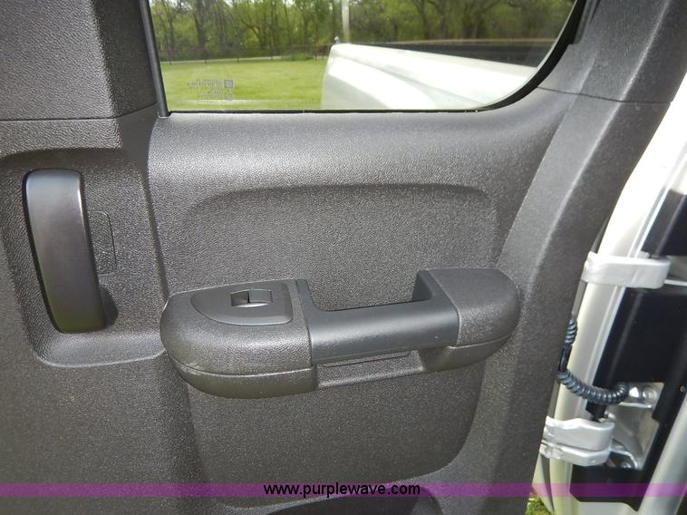 image for item K7422 2011 Chevrolet Silverado 1500 LT Ext. Cab pickup truck